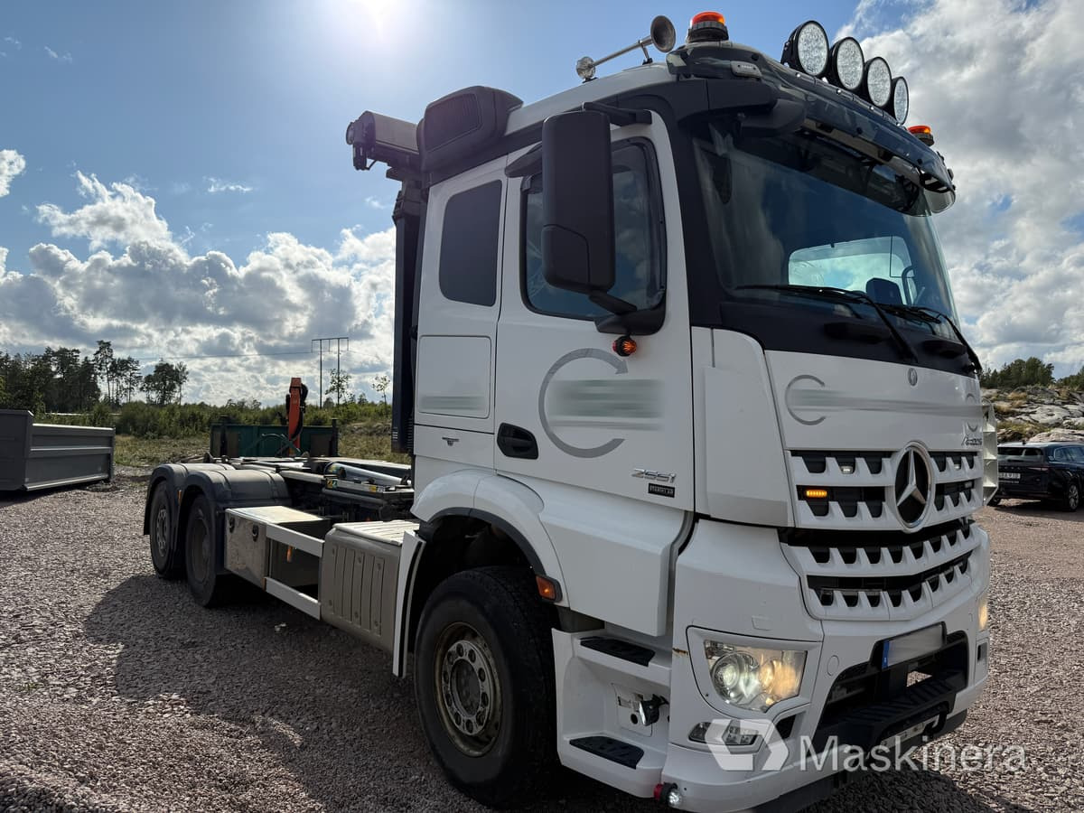 Lastväxlare Mercedes Arocs 2551 - Haakarmsysteem vrachtwagen: afbeelding 3 Lastväxlare Mercedes Arocs 2551 - Haakarmsysteem vrachtwagen: afbeelding 3