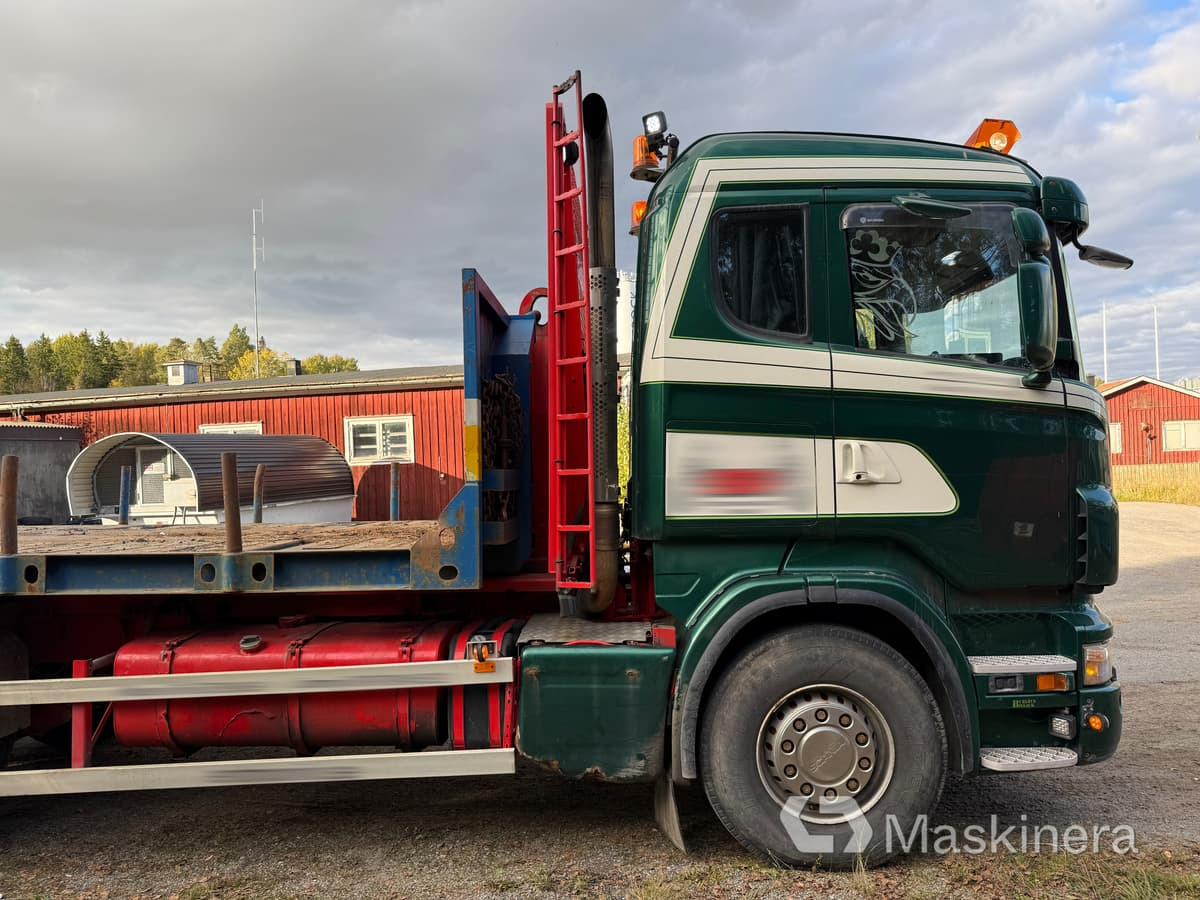 Lastväxlare Scania R420 6X4 Tridem med maskinflak och grusflak - Haakarmsysteem vrachtwagen: afbeelding 4 Lastväxlare Scania R420 6X4 Tridem med maskinflak och grusflak - Haakarmsysteem vrachtwagen: afbeelding 4
