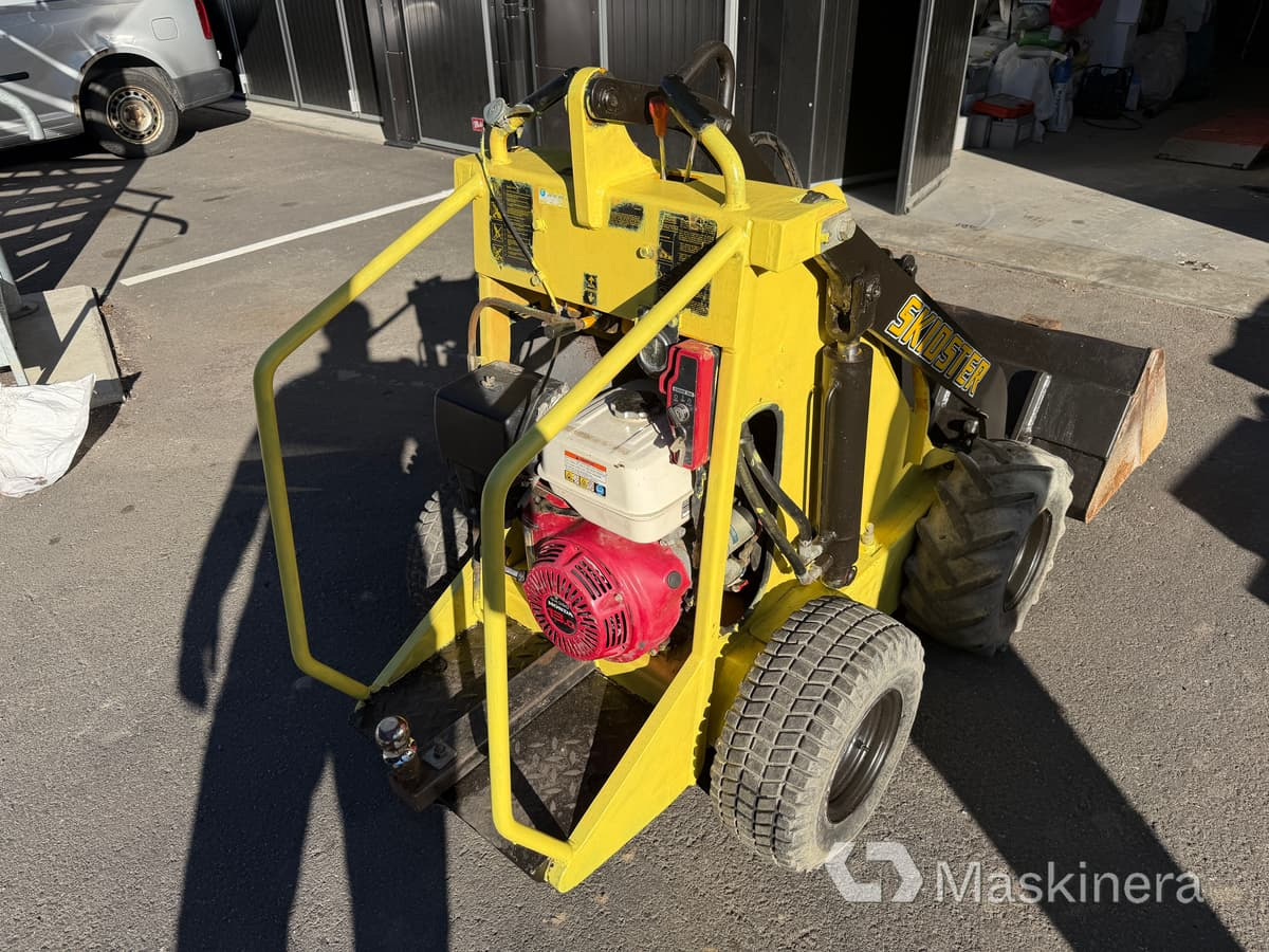 Minilastare Skidtser M10X - Schranklader: afbeelding 5 Minilastare Skidtser M10X - Schranklader: afbeelding 5