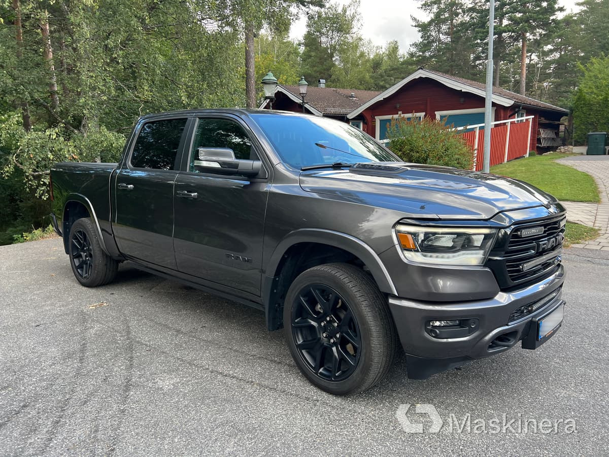 Pickup Dodge Ram 1500 - Gesloten bestelwagen: afbeelding 1 Pickup Dodge Ram 1500 - Gesloten bestelwagen: afbeelding 1