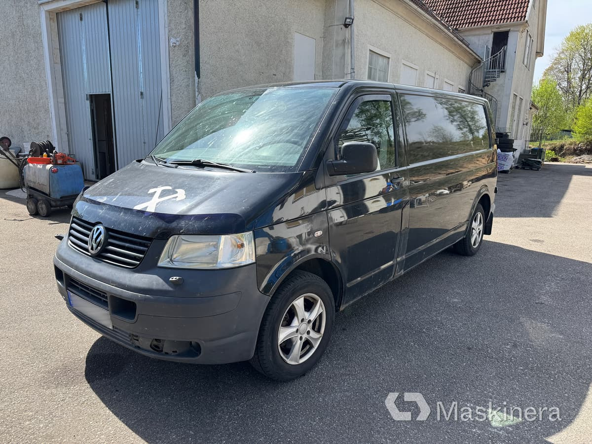 Skåpbil Volkswagen Transporter 2.5 TDI - Kleine bestelwagen: afbeelding 1 Skåpbil Volkswagen Transporter 2.5 TDI - Kleine bestelwagen: afbeelding 1