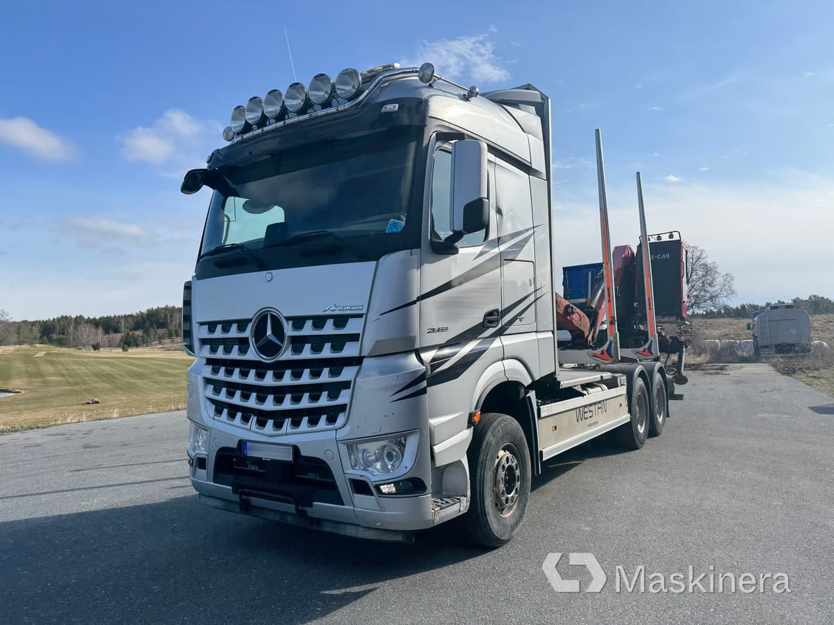 Timmerbil Mercedes-Benz Arocs X-CAB - Houttransport, Kraanwagen: afbeelding 2 Timmerbil Mercedes-Benz Arocs X-CAB - Houttransport, Kraanwagen: afbeelding 2