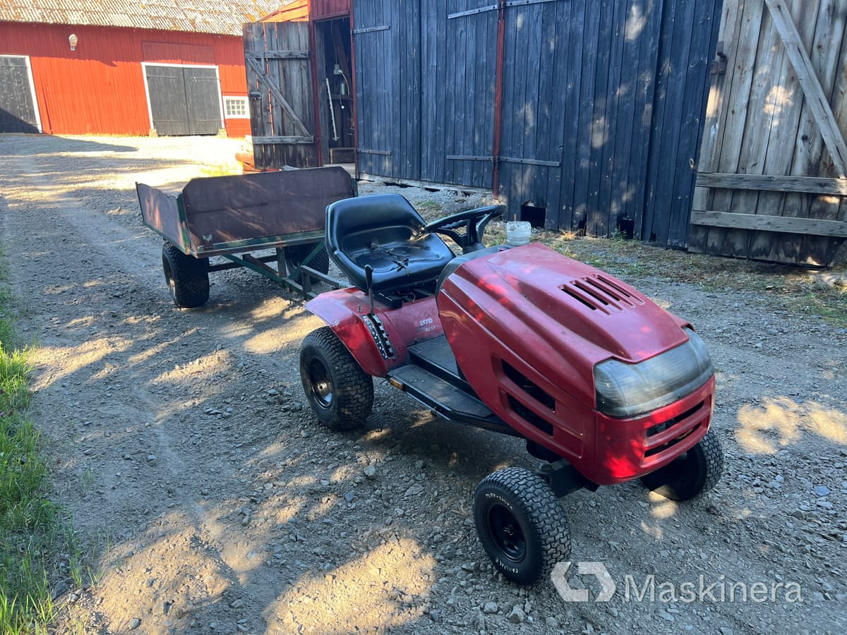 Trädgårdstraktor MTD B/115 med tippvagn - Tractor: afbeelding 3 Trädgårdstraktor MTD B/115 med tippvagn - Tractor: afbeelding 3