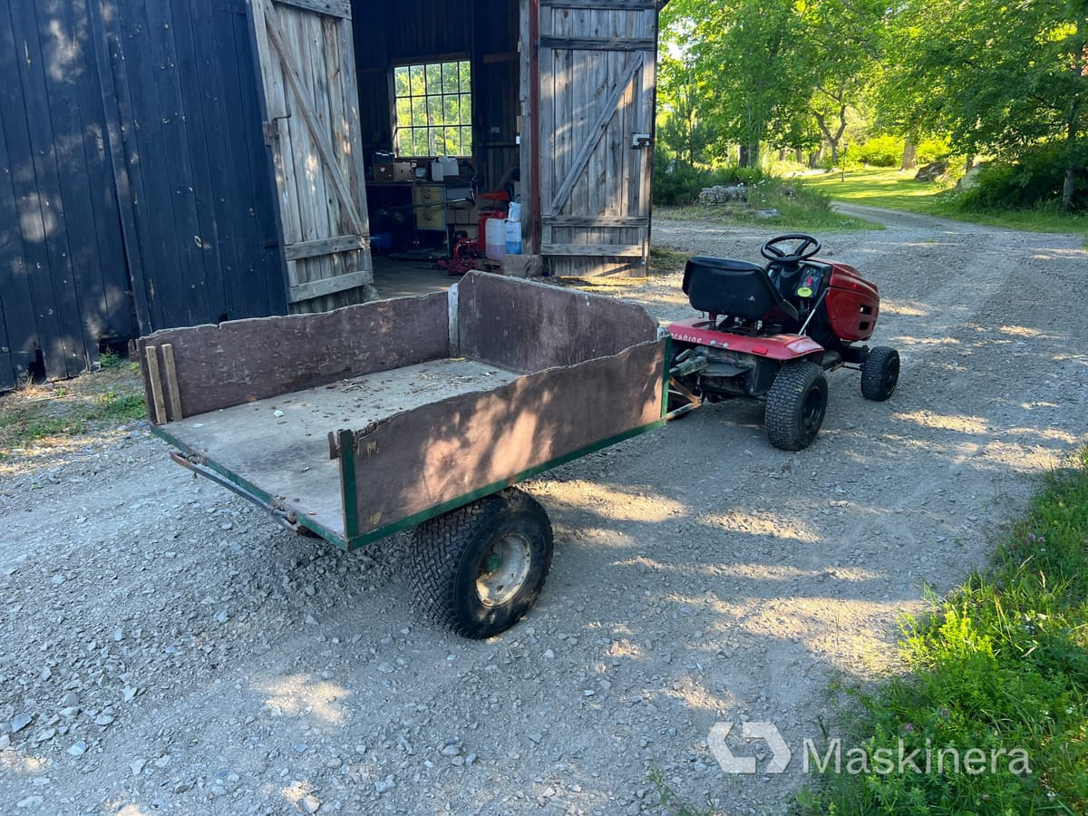 Trädgårdstraktor MTD B/115 med tippvagn - Tractor: afbeelding 5 Trädgårdstraktor MTD B/115 med tippvagn - Tractor: afbeelding 5