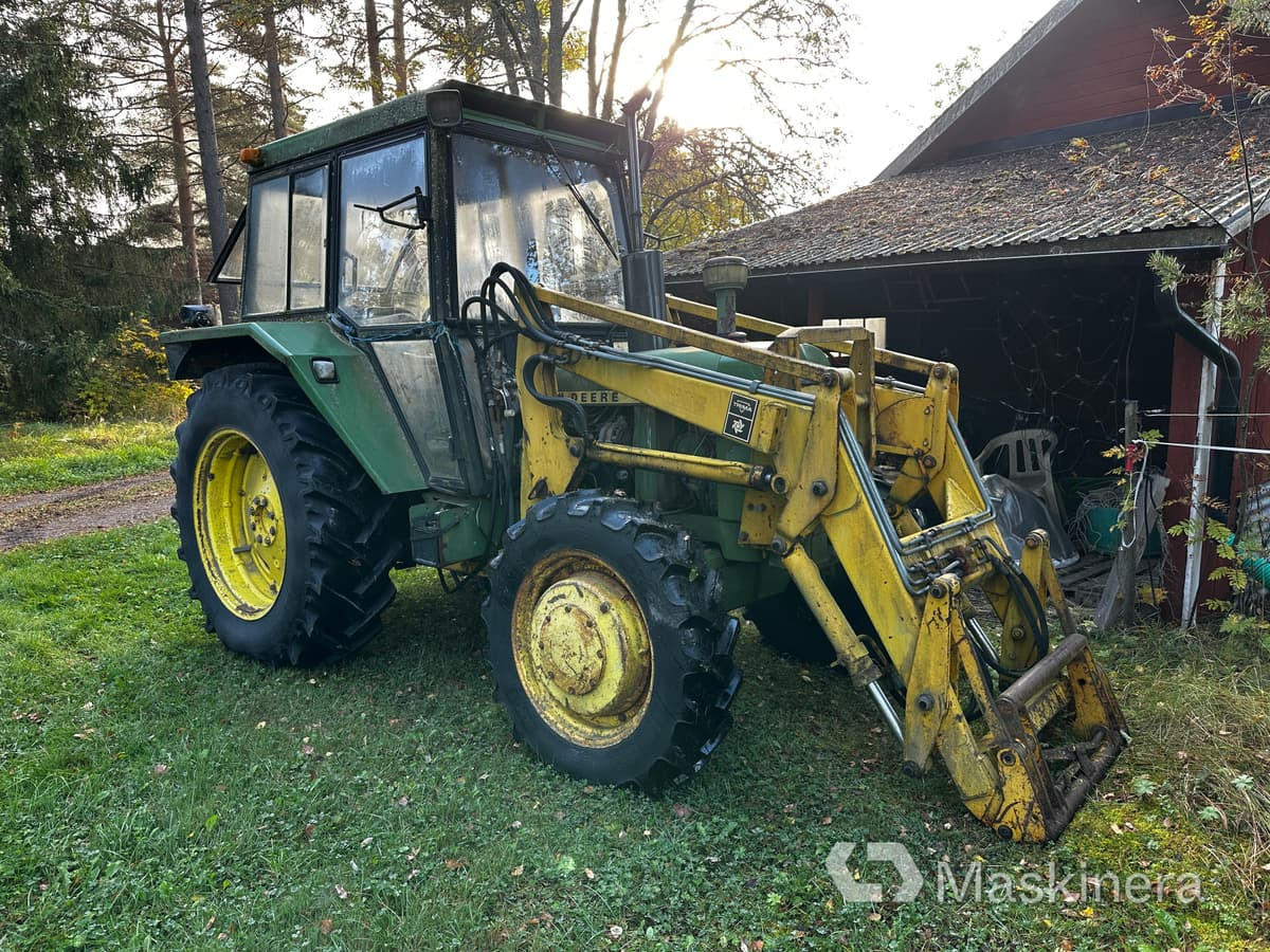 Traktor John Deere 2130 (Rep.objekt) - Tractor: afbeelding 1 Traktor John Deere 2130 (Rep.objekt) - Tractor: afbeelding 1