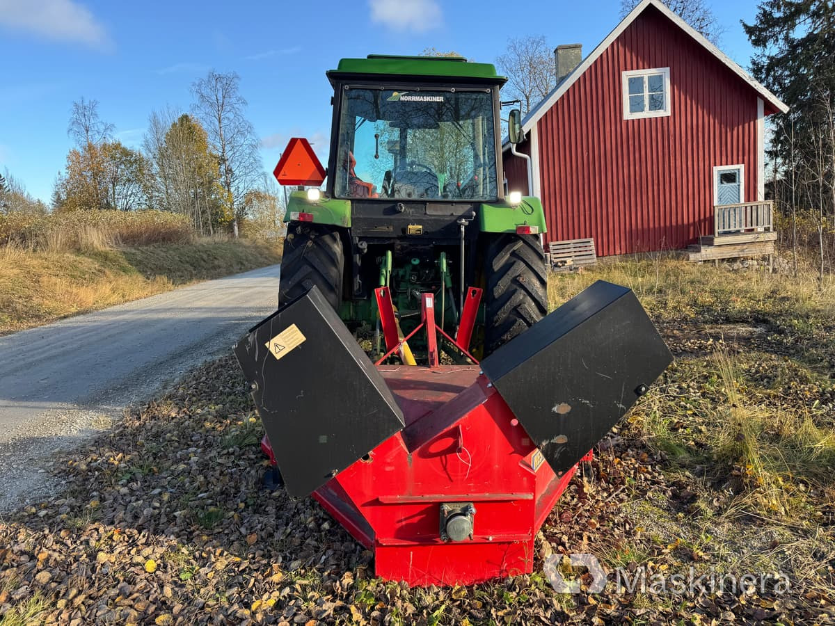 Traktor John Deere 3040 Mfwd med tillbehör - Tractor: afbeelding 4 Traktor John Deere 3040 Mfwd med tillbehör - Tractor: afbeelding 4