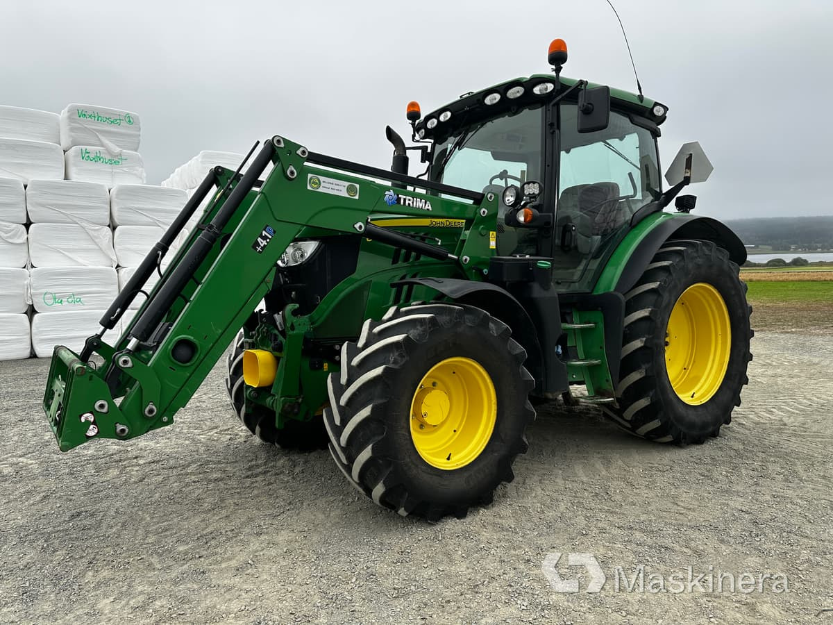 Traktor John Deere 6120R - Tractor: afbeelding 1 Traktor John Deere 6120R - Tractor: afbeelding 1