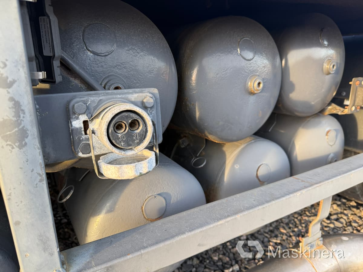 Trekker Dragbil Scania R144 (Rep.objekt): afbeelding 17 Trekker Dragbil Scania R144 (Rep.objekt): afbeelding 17