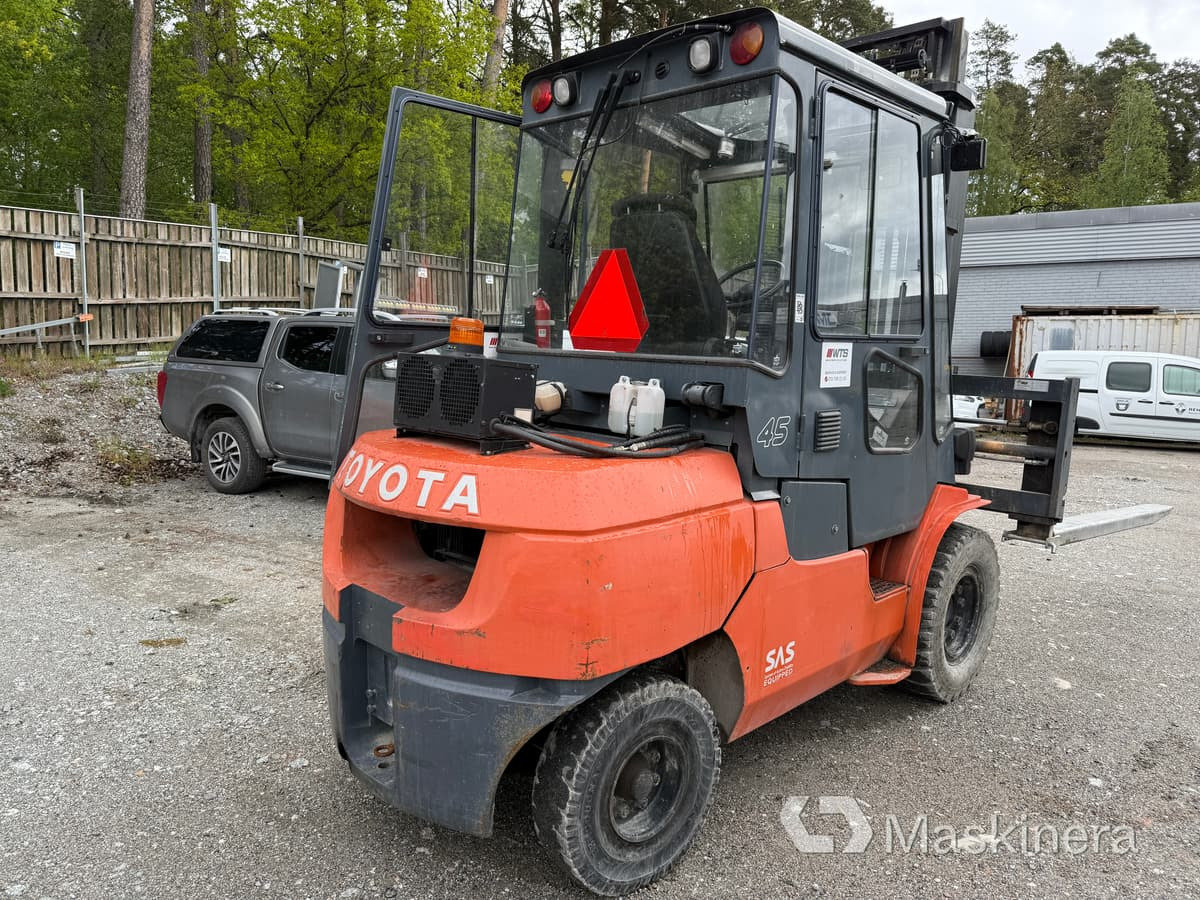 Truck Toyota 7FD45 - Diesel heftruck: afbeelding 5 Truck Toyota 7FD45 - Diesel heftruck: afbeelding 5