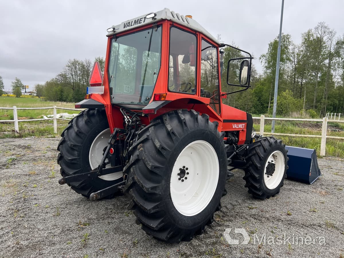 Valmet 604-4 Traktor Valmet 604-4 - Tractor: afbeelding 5 Valmet 604-4 Traktor Valmet 604-4 - Tractor: afbeelding 5