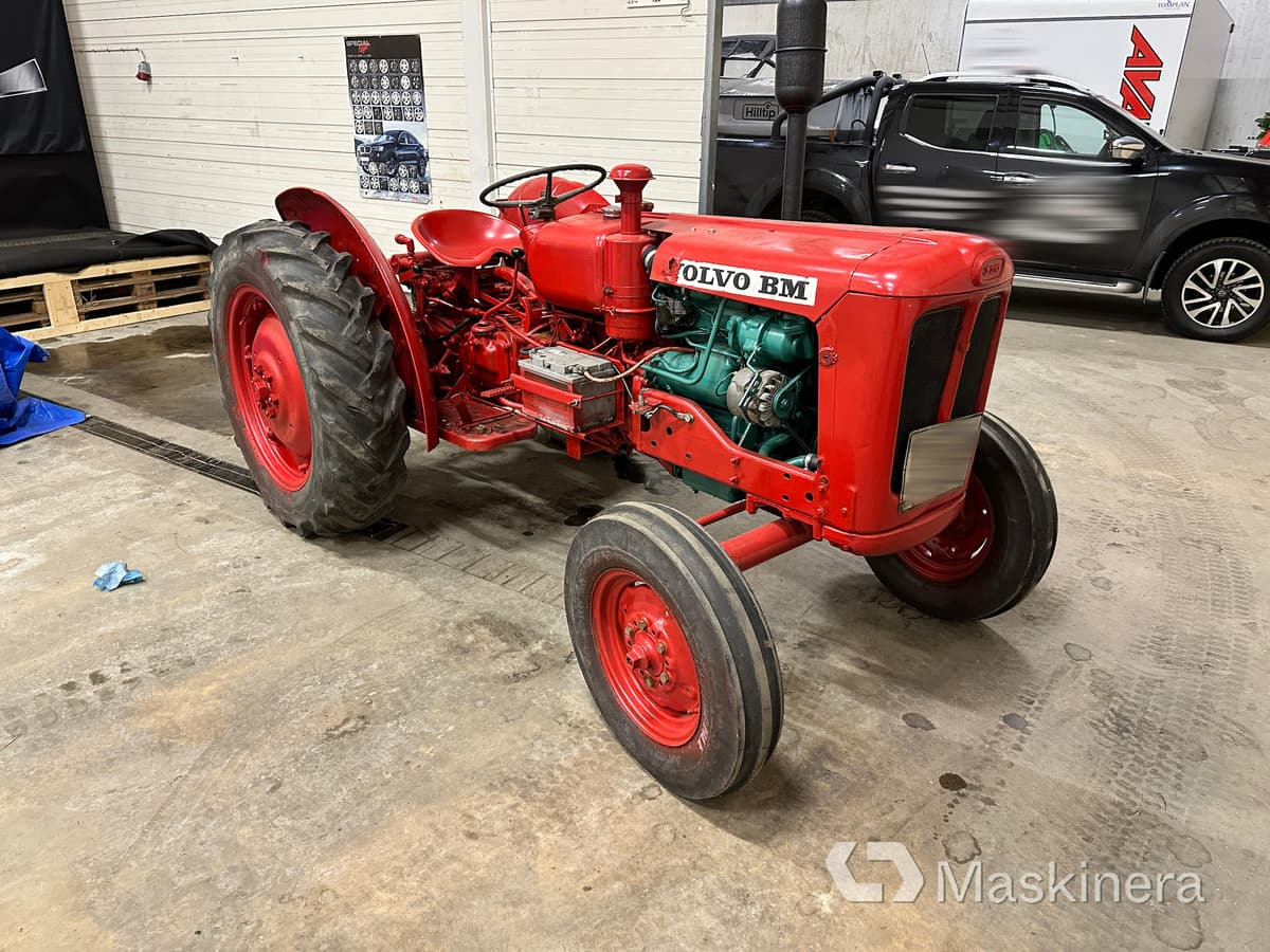 Veterantraktor Volvo BM 320 - Tractor: afbeelding 1 Veterantraktor Volvo BM 320 - Tractor: afbeelding 1