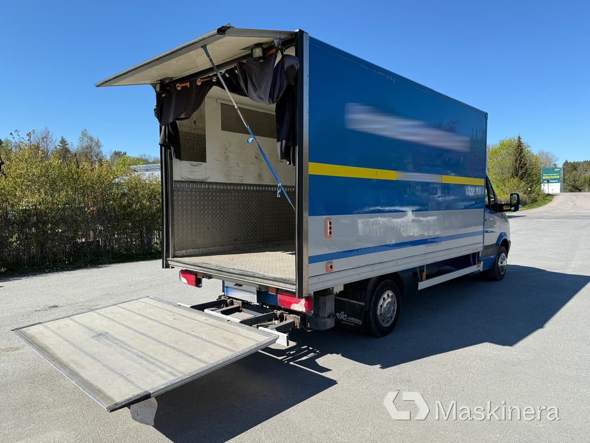 Volkswagen Crafter 50 2.5 TDI Volkswagen Crafter 2.5 TDI Skåp/Bakgavellyft - Bestelwagen gesloten laadbak: afbeelding 5 Volkswagen Crafter 50 2.5 TDI Volkswagen Crafter 2.5 TDI Skåp/Bakgavellyft - Bestelwagen gesloten laadbak: afbeelding 5