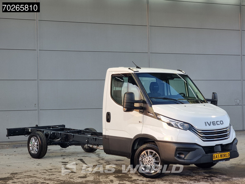 Iveco Daily 35S16 Automaat 410wb 2025model Chassis Cabine Camera Scherm Airco Cruise Fahrgestell Airco Cruise control - Bestelwagen: afbeelding 2 Iveco Daily 35S16 Automaat 410wb 2025model Chassis Cabine Camera Scherm Airco Cruise Fahrgestell Airco Cruise control - Bestelwagen: afbeelding 2