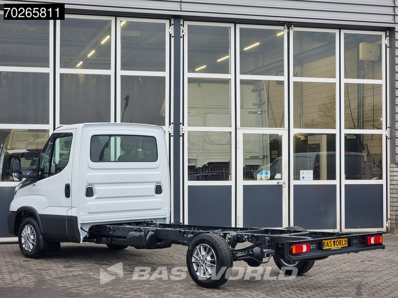 Iveco Daily 35S16 Automaat Chassis Cabine 410WB 2025 model LED CarPlay Camera Velgen Cruise Airco Fahrgestell Airco - Bestelwagen: afbeelding 2 Iveco Daily 35S16 Automaat Chassis Cabine 410WB 2025 model LED CarPlay Camera Velgen Cruise Airco Fahrgestell Airco - Bestelwagen: afbeelding 2