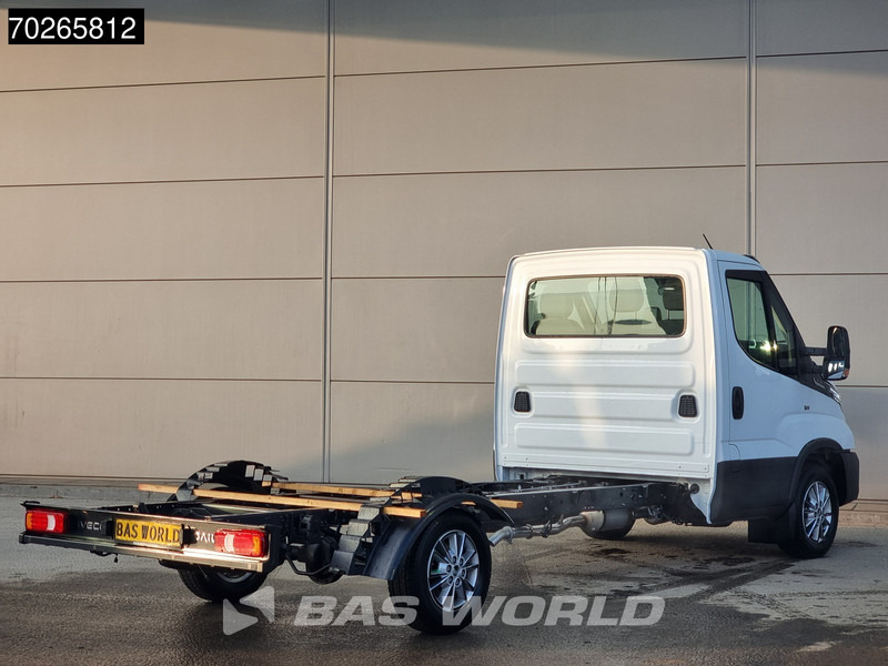 Iveco Daily 35S16 Automaat Chassis Cabine 410WB 2025 model LED CarPlay Camera Velgen Cruise Airco Fahrgestell Airco - Bestelwagen: afbeelding 5 Iveco Daily 35S16 Automaat Chassis Cabine 410WB 2025 model LED CarPlay Camera Velgen Cruise Airco Fahrgestell Airco - Bestelwagen: afbeelding 5
