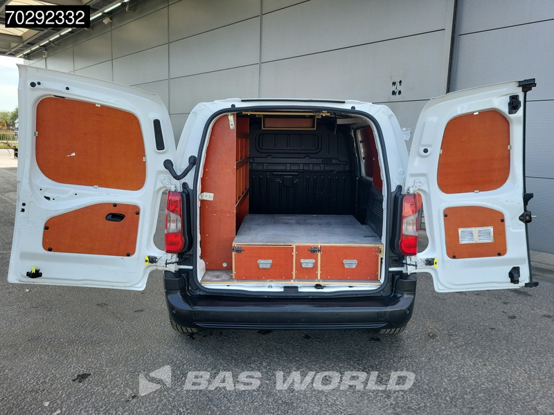 Citroën Berlingo 130PK Automaat L1H1 Navi Airco Cruise Camera Parkeersensoren Werkplaatsinrichting Euro6 L1 3m3 Airco Cruise control - Kleine bestelwagen: afbeelding 3 Citroën Berlingo 130PK Automaat L1H1 Navi Airco Cruise Camera Parkeersensoren Werkplaatsinrichting Euro6 L1 3m3 Airco Cruise control - Kleine bestelwagen: afbeelding 3