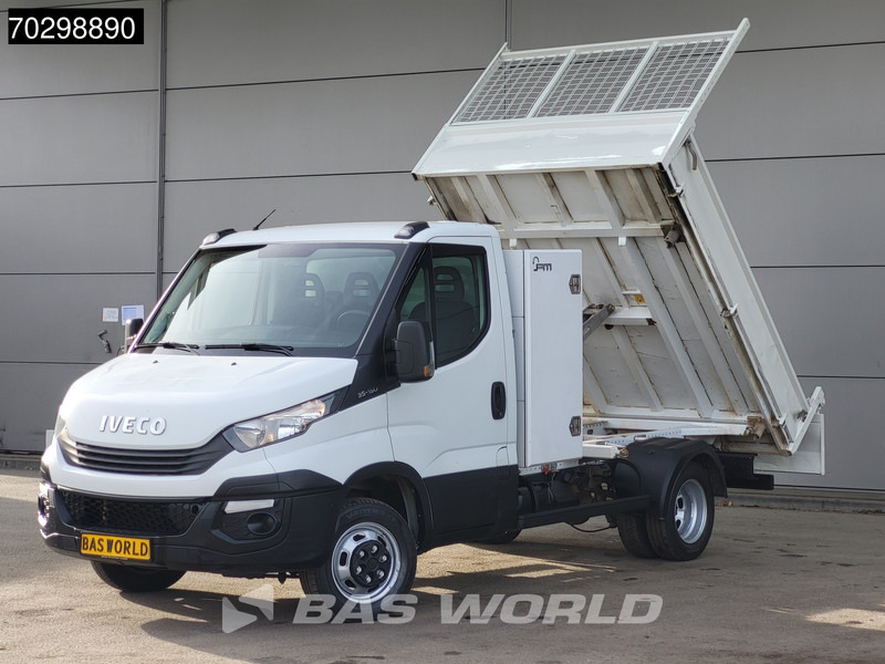 Iveco Daily 35C15 3.0L Kipper met Kist Dubbellucht 3,5t Trekhaak 150PK Airco Euro6 Tipper Benne Kieper Airco Trekhaak Cruise control - Kipper bestelwagen: afbeelding 2 Iveco Daily 35C15 3.0L Kipper met Kist Dubbellucht 3,5t Trekhaak 150PK Airco Euro6 Tipper Benne Kieper Airco Trekhaak Cruise control - Kipper bestelwagen: afbeelding 2