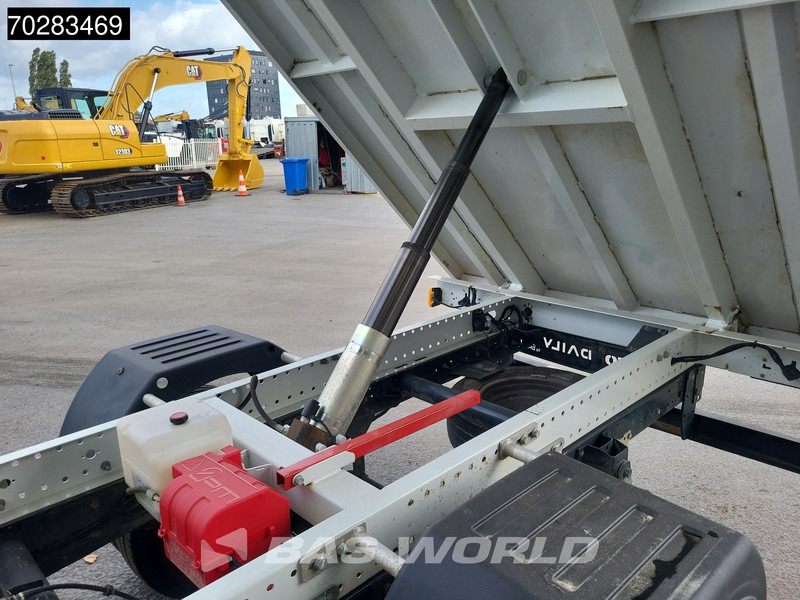 Iveco Daily 35C16 3.0L Kipper met Kist Dubbel Cabine Dubbellucht 3,5t Trekhaak Navi Airco Cruise Camera Euro6 Kieper Tipper Benne 2m3 Airco - Kipper bestelwagen: afbeelding 3 Iveco Daily 35C16 3.0L Kipper met Kist Dubbel Cabine Dubbellucht 3,5t Trekhaak Navi Airco Cruise Camera Euro6 Kieper Tipper Benne 2m3 Airco - Kipper bestelwagen: afbeelding 3