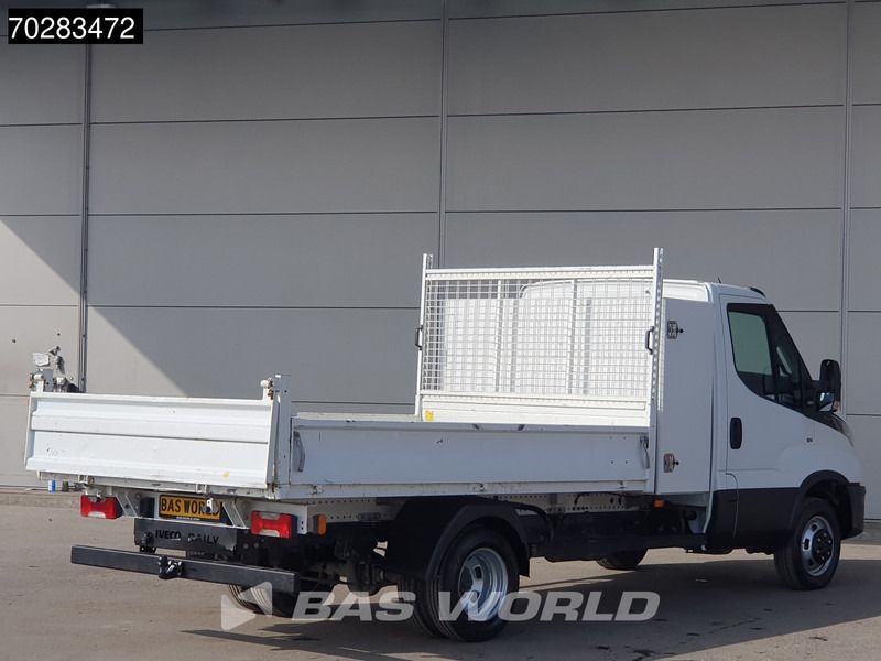 Iveco Daily 35C16 3.0L Kipper met Kist Dubbellucht 3,5t Trekhaak Airco Cruise Euro6 Tipper Benne Kieper 2m3 Airco Trekhaak Cruise control - Kipper bestelwagen: afbeelding 5 Iveco Daily 35C16 3.0L Kipper met Kist Dubbellucht 3,5t Trekhaak Airco Cruise Euro6 Tipper Benne Kieper 2m3 Airco Trekhaak Cruise control - Kipper bestelwagen: afbeelding 5