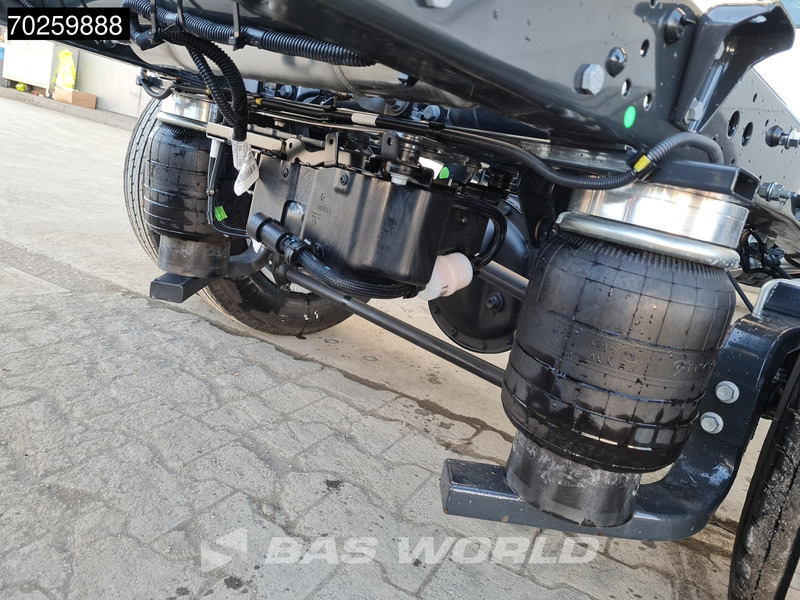Iveco Daily 35C18 3.0L Automaat Luchtvering Laadklep Zijdeur Dubbellucht Bakwagen 180PK LED Airco Cruise Camera Lat om Lat D'Hollandia Euro6 - Bestelwagen gesloten laadbak: afbeelding 5 Iveco Daily 35C18 3.0L Automaat Luchtvering Laadklep Zijdeur Dubbellucht Bakwagen 180PK LED Airco Cruise Camera Lat om Lat D'Hollandia Euro6 - Bestelwagen gesloten laadbak: afbeelding 5