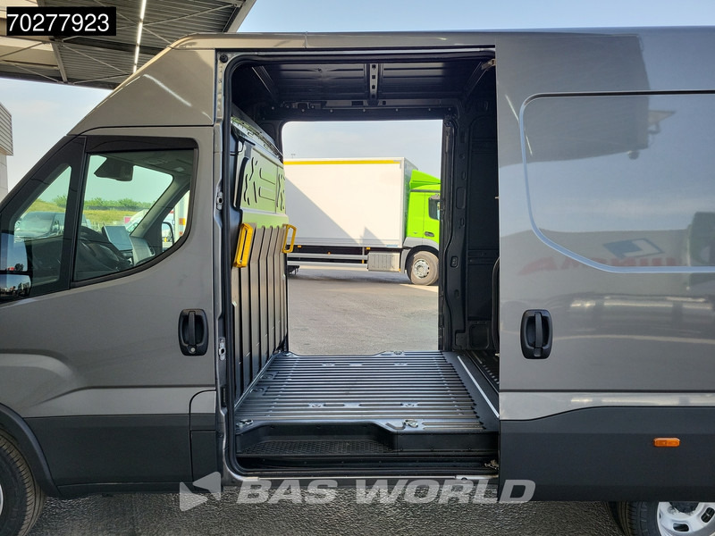 Iveco Daily 35C21 3.0L Automaat 2x Schuifdeur L2H2 210PK 3,5t Trekhaak ACC LED Camera Parkeersensoren Euro6 L2 12m3 Airco Trekhaak - Gesloten bestelwagen: afbeelding 3 Iveco Daily 35C21 3.0L Automaat 2x Schuifdeur L2H2 210PK 3,5t Trekhaak ACC LED Camera Parkeersensoren Euro6 L2 12m3 Airco Trekhaak - Gesloten bestelwagen: afbeelding 3
