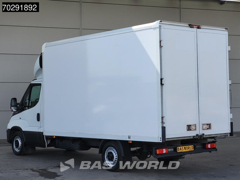 Iveco Daily 35S16 Automaat Bakwagen Achterdeuren 160PK Airco Camera Euro6 Meubelbak Koffer 21m3 Airco - Bestelwagen gesloten laadbak: afbeelding 2 Iveco Daily 35S16 Automaat Bakwagen Achterdeuren 160PK Airco Camera Euro6 Meubelbak Koffer 21m3 Airco - Bestelwagen gesloten laadbak: afbeelding 2