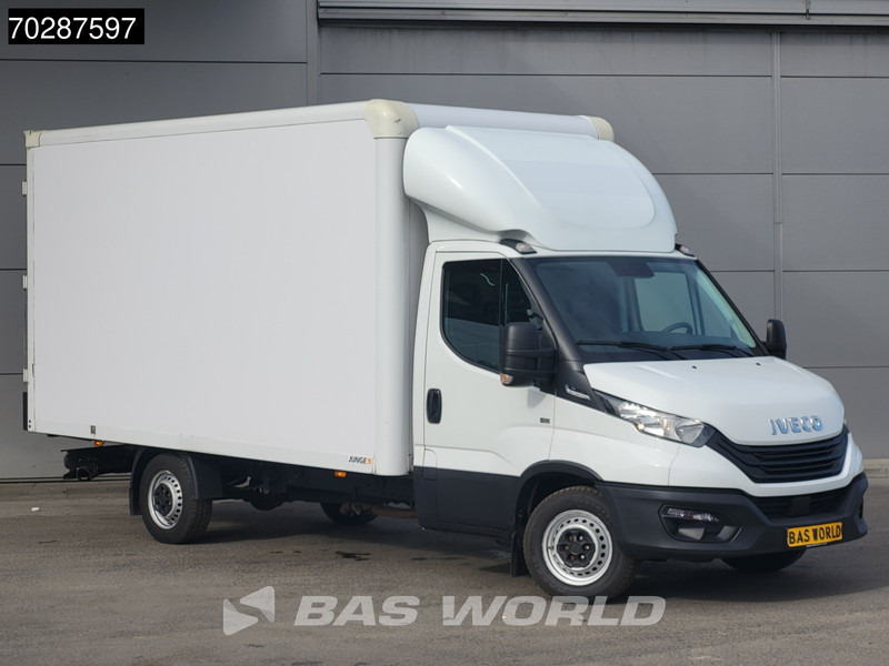 Iveco Daily 35S16 Automaat Bakwagen Achterdeuren Airco Camera Euro6 Meubelbak Koffer 21m3 Airco - Bestelwagen gesloten laadbak: afbeelding 5 Iveco Daily 35S16 Automaat Bakwagen Achterdeuren Airco Camera Euro6 Meubelbak Koffer 21m3 Airco - Bestelwagen gesloten laadbak: afbeelding 5