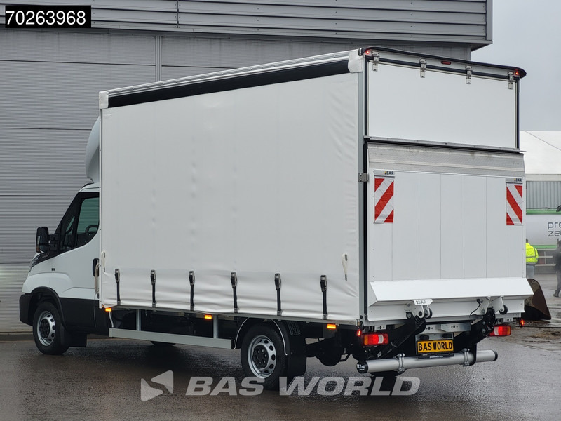 Iveco Daily 35S18 3.0L Automaat Schuifzeilen met Laadklep ACC Navi Bakwagen Schuifzeil Zeilen Koffer Meubelbak 28m3 Airco - Schuifzeilen bestelwagen: afbeelding 2 Iveco Daily 35S18 3.0L Automaat Schuifzeilen met Laadklep ACC Navi Bakwagen Schuifzeil Zeilen Koffer Meubelbak 28m3 Airco - Schuifzeilen bestelwagen: afbeelding 2