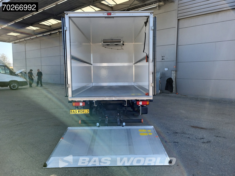 Iveco Daily 35S18 3.0L Laadklep Koelwagen Vriezer Thermoking V-200 MAX 220V stekker -18 LED Navi Airco ACC Koel Koeler Kühler Kühlwagen Kühl - Koelwagen: afbeelding 3 Iveco Daily 35S18 3.0L Laadklep Koelwagen Vriezer Thermoking V-200 MAX 220V stekker -18 LED Navi Airco ACC Koel Koeler Kühler Kühlwagen Kühl - Koelwagen: afbeelding 3