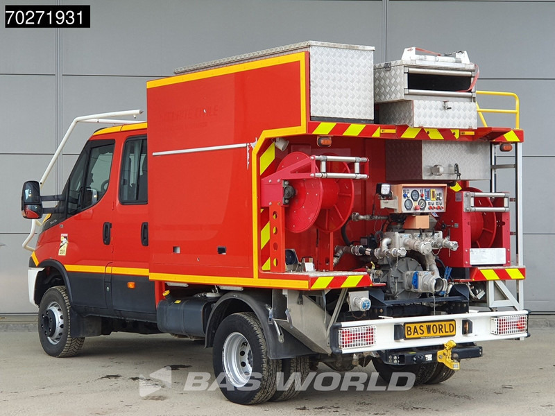 Iveco Daily 70C17 4x4 Achleitner Firetruck Brandweerwagen AWD Allrad Camper 1200liter Airco Dubbel cabine Trekhaak Cruise control - Ambulance: afbeelding 2 Iveco Daily 70C17 4x4 Achleitner Firetruck Brandweerwagen AWD Allrad Camper 1200liter Airco Dubbel cabine Trekhaak Cruise control - Ambulance: afbeelding 2