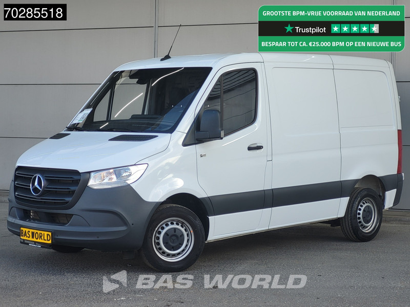 Mercedes-Benz Sprinter 211 CDI L1H1 Airco Cruise Camera Parkeersensoren MBUX CarPlay Euro6 L1 8m3 Airco Cruise control - Kleine bestelwagen: afbeelding 1 Mercedes-Benz Sprinter 211 CDI L1H1 Airco Cruise Camera Parkeersensoren MBUX CarPlay Euro6 L1 8m3 Airco Cruise control - Kleine bestelwagen: afbeelding 1