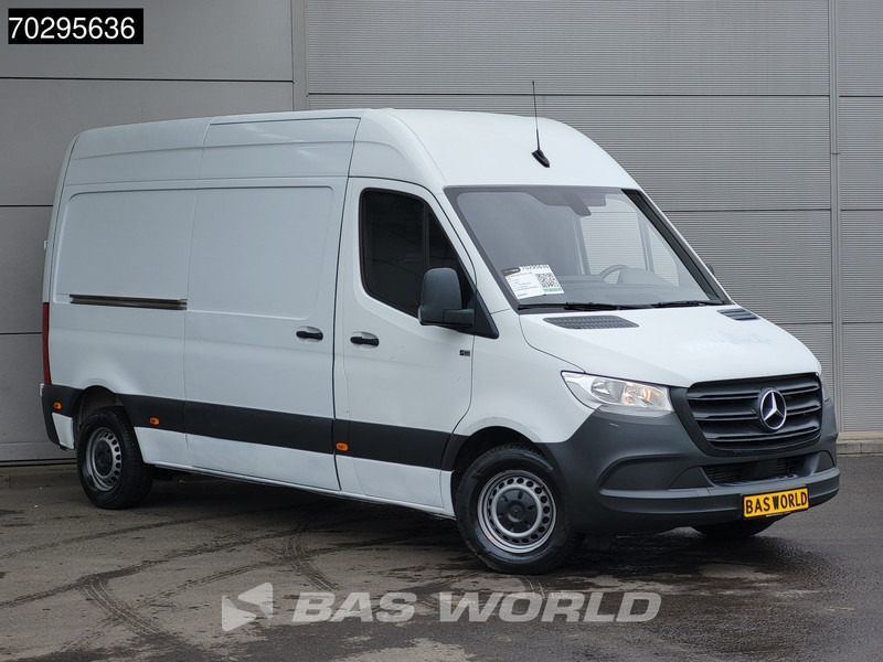 Mercedes-Benz Sprinter 311 CDI L2H2 Airco Cruise MBUX CarPlay Euro6 L2 12m3 Airco Cruise control - Kleine bestelwagen: afbeelding 3 Mercedes-Benz Sprinter 311 CDI L2H2 Airco Cruise MBUX CarPlay Euro6 L2 12m3 Airco Cruise control - Kleine bestelwagen: afbeelding 3