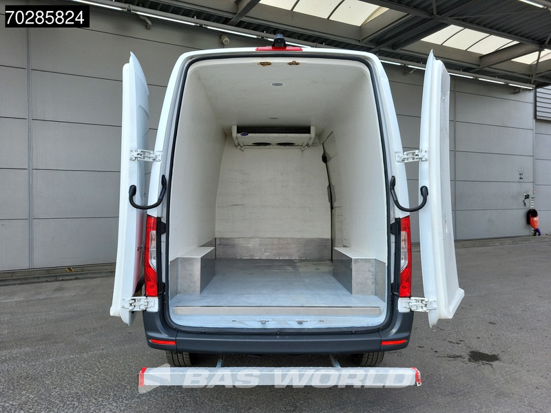 Mercedes-Benz Sprinter 314 CDI Koelwagen Carrier Viento 350 Navi Airco Cruise Camera MBUX Euro6 Koel Koeler Kühl Kühler Kühlwagen 9m3 Airco Cruise cont - Koelwagen: afbeelding 3 Mercedes-Benz Sprinter 314 CDI Koelwagen Carrier Viento 350 Navi Airco Cruise Camera MBUX Euro6 Koel Koeler Kühl Kühler Kühlwagen 9m3 Airco Cruise cont - Koelwagen: afbeelding 3