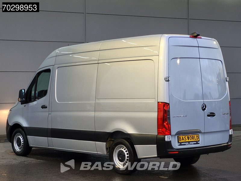 Mercedes-Benz Sprinter 315 CDI Automaat L2H2 150PK Airco Camera Parkeersensoren MBUX CarPlay Euro6 L2 12m3 Airco - Kleine bestelwagen: afbeelding 2 Mercedes-Benz Sprinter 315 CDI Automaat L2H2 150PK Airco Camera Parkeersensoren MBUX CarPlay Euro6 L2 12m3 Airco - Kleine bestelwagen: afbeelding 2