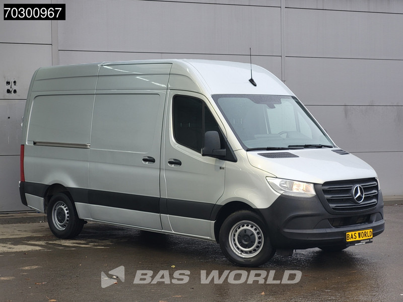 Mercedes-Benz Sprinter 315 CDI Automaat L2H2 150PK Airco Camera Parkeersensoren MBUX CarPlay Euro6 L2 Airco - Kleine bestelwagen: afbeelding 3 Mercedes-Benz Sprinter 315 CDI Automaat L2H2 150PK Airco Camera Parkeersensoren MBUX CarPlay Euro6 L2 Airco - Kleine bestelwagen: afbeelding 3