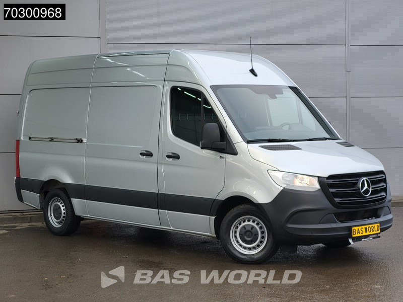 Mercedes-Benz Sprinter 315 CDI Automaat L2H2 150PK Airco Camera Parkeersensoren MBUX CarPlay Euro6 L2 Airco - Kleine bestelwagen: afbeelding 3 Mercedes-Benz Sprinter 315 CDI Automaat L2H2 150PK Airco Camera Parkeersensoren MBUX CarPlay Euro6 L2 Airco - Kleine bestelwagen: afbeelding 3