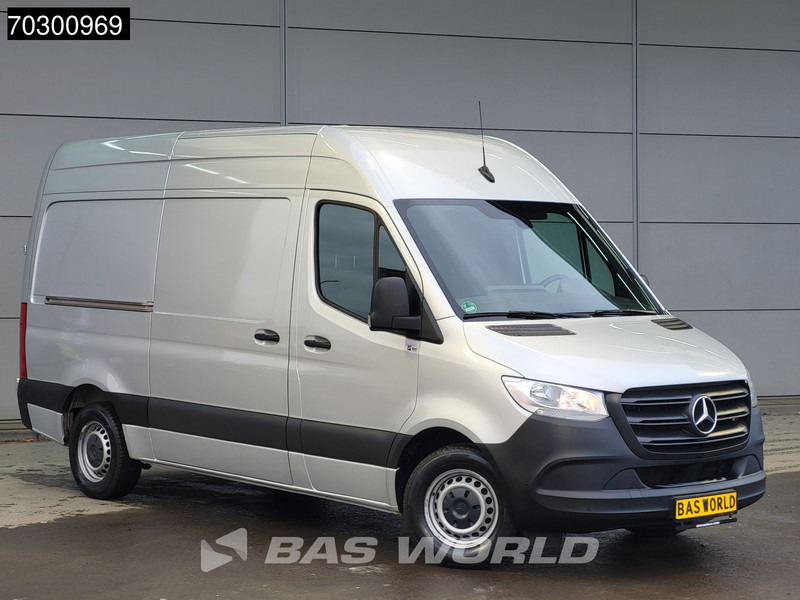 Mercedes-Benz Sprinter 315 CDI Automaat L2H2 150PK Airco Camera Parkeersensoren MBUX CarPlay Euro6 L2 Airco - Kleine bestelwagen: afbeelding 3 Mercedes-Benz Sprinter 315 CDI Automaat L2H2 150PK Airco Camera Parkeersensoren MBUX CarPlay Euro6 L2 Airco - Kleine bestelwagen: afbeelding 3