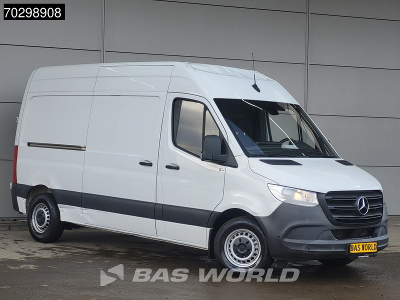 Mercedes-Benz Sprinter 315 CDI Automaat L2H2 150PK Trekhaak ACC Airco Camera Parkeersensoren v+a MBUX CarPlay Euro6 L2 Airco Trekhaak - Gesloten bestelwagen: afbeelding 3 Mercedes-Benz Sprinter 315 CDI Automaat L2H2 150PK Trekhaak ACC Airco Camera Parkeersensoren v+a MBUX CarPlay Euro6 L2 Airco Trekhaak - Gesloten bestelwagen: afbeelding 3