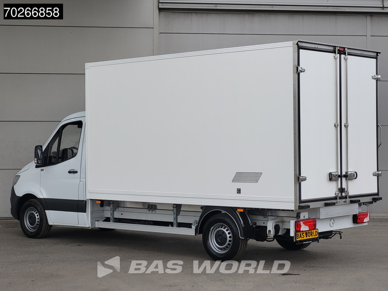 Mercedes-Benz Sprinter 315 CDI Koelwagen Achterdeuren Thermo King C-250 Airco MBUX Koel Koeler Kühl Kühler Kühlwagen Kühlkoffer 17m3 Airco - Koelwagen: afbeelding 2 Mercedes-Benz Sprinter 315 CDI Koelwagen Achterdeuren Thermo King C-250 Airco MBUX Koel Koeler Kühl Kühler Kühlwagen Kühlkoffer 17m3 Airco - Koelwagen: afbeelding 2