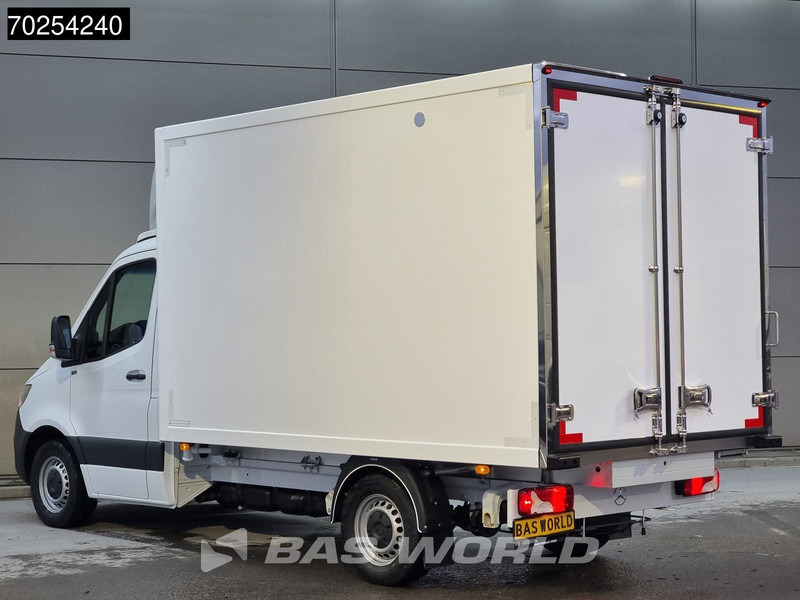 Mercedes-Benz Sprinter 315 CDI Koelwagen Thermo King V-300max 230V stekker Bakwagen Koel Kühlwagen 13m3 Airco Cruise control - Koelwagen: afbeelding 2 Mercedes-Benz Sprinter 315 CDI Koelwagen Thermo King V-300max 230V stekker Bakwagen Koel Kühlwagen 13m3 Airco Cruise control - Koelwagen: afbeelding 2