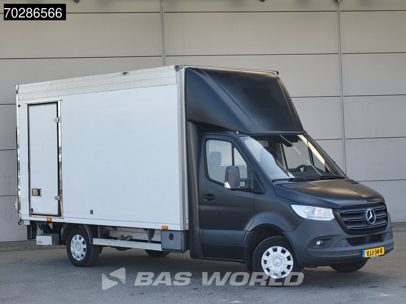 Mercedes-Benz Sprinter 316 CDI Laadklep Zijdeur Bakwagen Airco Cruise Euro6 Meubelbak Koffer 22m3 Airco Cruise control - Bestelwagen gesloten laadbak: afbeelding 5 Mercedes-Benz Sprinter 316 CDI Laadklep Zijdeur Bakwagen Airco Cruise Euro6 Meubelbak Koffer 22m3 Airco Cruise control - Bestelwagen gesloten laadbak: afbeelding 5