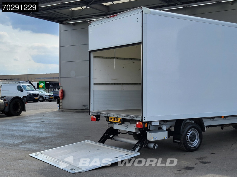 Mercedes-Benz Sprinter 317 CDI Automaat Bakwagen Laadklep Camera Airco Koffer Meubelbak 21m3 Airco - Bestelwagen gesloten laadbak: afbeelding 3 Mercedes-Benz Sprinter 317 CDI Automaat Bakwagen Laadklep Camera Airco Koffer Meubelbak 21m3 Airco - Bestelwagen gesloten laadbak: afbeelding 3