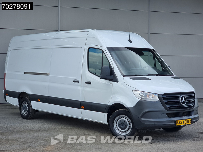 Mercedes-Benz Sprinter 317 CDI Automaat L3H2 Airco Camera Parkeersensoren MBUX L3 14m3 Airco - Gesloten bestelwagen: afbeelding 3 Mercedes-Benz Sprinter 317 CDI Automaat L3H2 Airco Camera Parkeersensoren MBUX L3 14m3 Airco - Gesloten bestelwagen: afbeelding 3