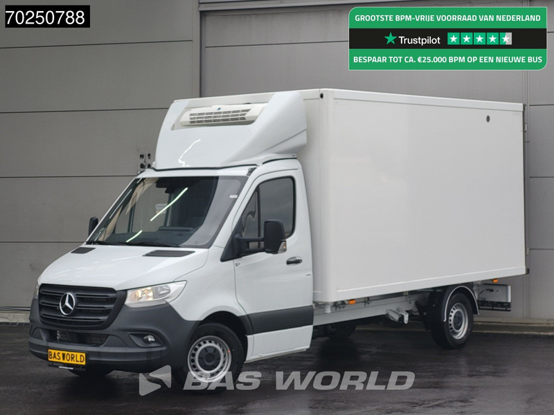 Mercedes-Benz Sprinter 317 CDI Koelwagen Automaat Zijdeur 2025-Model Thermo King V-300max 230v-Stekker 170PK Airco Cruise MBUX CarPlay Euro6 Koel Koele - Koelwagen: afbeelding 1 Mercedes-Benz Sprinter 317 CDI Koelwagen Automaat Zijdeur 2025-Model Thermo King V-300max 230v-Stekker 170PK Airco Cruise MBUX CarPlay Euro6 Koel Koele - Koelwagen: afbeelding 1
