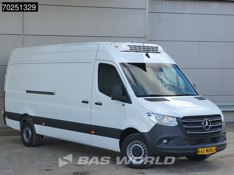 Mercedes-Benz Sprinter 317 CDI Koelwagen L3H2 Thermo King V-200 MAX 230V Stekker Trekhaak Airco Cruise Camera Koeler Koel Kühlwagen 12m3 Airco Trekhaak - Koelwagen: afbeelding 5 Mercedes-Benz Sprinter 317 CDI Koelwagen L3H2 Thermo King V-200 MAX 230V Stekker Trekhaak Airco Cruise Camera Koeler Koel Kühlwagen 12m3 Airco Trekhaak - Koelwagen: afbeelding 5