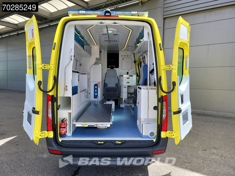 Mercedes-Benz Sprinter 319 CDI Automaat Nieuw! Complete Ambulance Ziekenwagen Rettungswagen Krankenwagen 11m3 Airco Cruise control - Ambulance: afbeelding 3 Mercedes-Benz Sprinter 319 CDI Automaat Nieuw! Complete Ambulance Ziekenwagen Rettungswagen Krankenwagen 11m3 Airco Cruise control - Ambulance: afbeelding 3