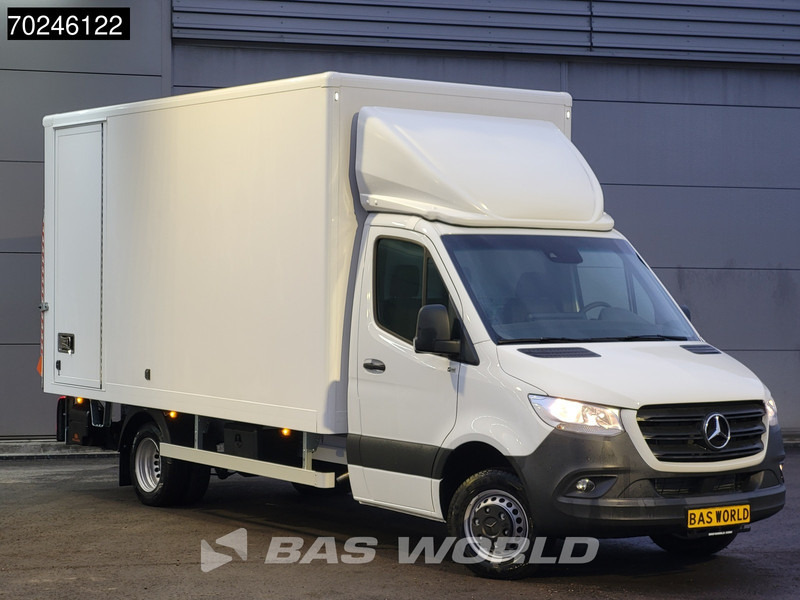 Mercedes-Benz Sprinter 515 CDI Automaat Laadklep Zijdeur Dubbellucht Bakwagen MBUX Airco Cruise MBUX Koffer Meubelbak 21m3 Airco Cruise control - Bestelwagen gesloten laadbak: afbeelding 5 Mercedes-Benz Sprinter 515 CDI Automaat Laadklep Zijdeur Dubbellucht Bakwagen MBUX Airco Cruise MBUX Koffer Meubelbak 21m3 Airco Cruise control - Bestelwagen gesloten laadbak: afbeelding 5