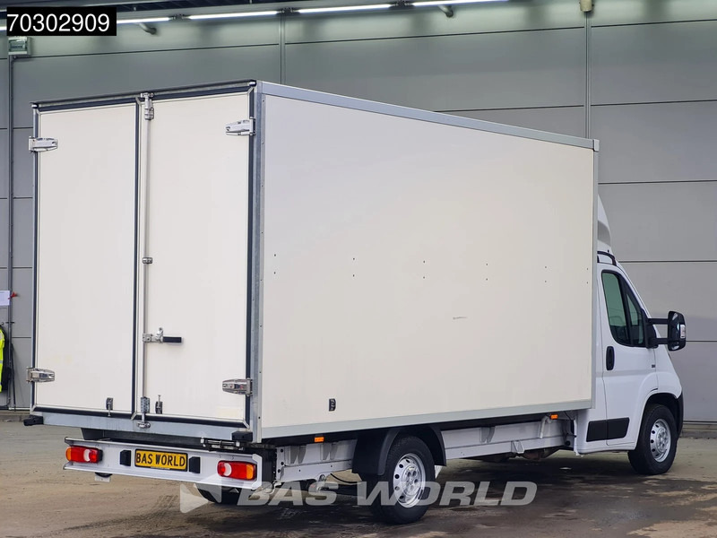 Peugeot Boxer 140pk Bakwagen Achterdeuren Airco Euro6 Meubelbak Koffer Airco - Bestelwagen gesloten laadbak: afbeelding 5 Peugeot Boxer 140pk Bakwagen Achterdeuren Airco Euro6 Meubelbak Koffer Airco - Bestelwagen gesloten laadbak: afbeelding 5