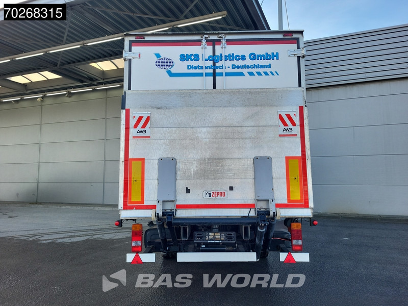 Iveco Daily 40C15 3.0 150pk BE Combi 2420kg laadvermogen Bakwagen Koelwagen Koeler Koel Laadklep Trekker 24m3 Cruise control - Trekker: afbeelding 3 Iveco Daily 40C15 3.0 150pk BE Combi 2420kg laadvermogen Bakwagen Koelwagen Koeler Koel Laadklep Trekker 24m3 Cruise control - Trekker: afbeelding 3