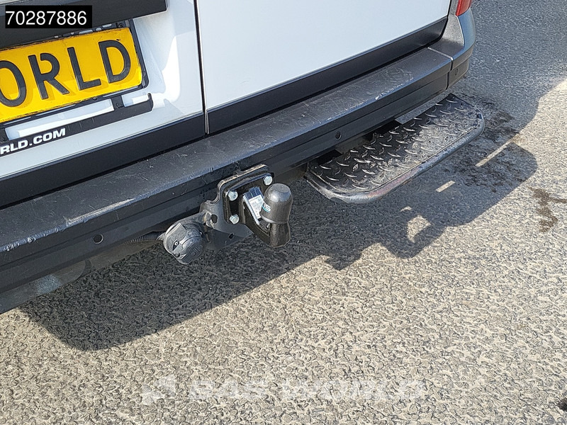 Gesloten bestelwagen Volkswagen Crafter 140pk L4H3 Trekhaak Airco Cruise Camera Parkeersensoren Euro6 L3H2 15m3 Airco Trekhaak: afbeelding 9